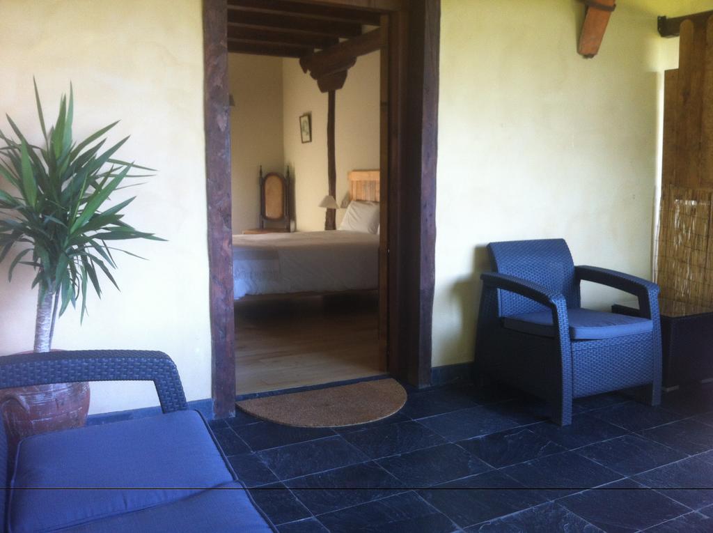 Apikale Guest House Ea Bagian luar foto
