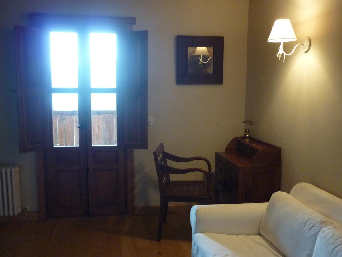 Apikale Guest House Ea Bagian luar foto