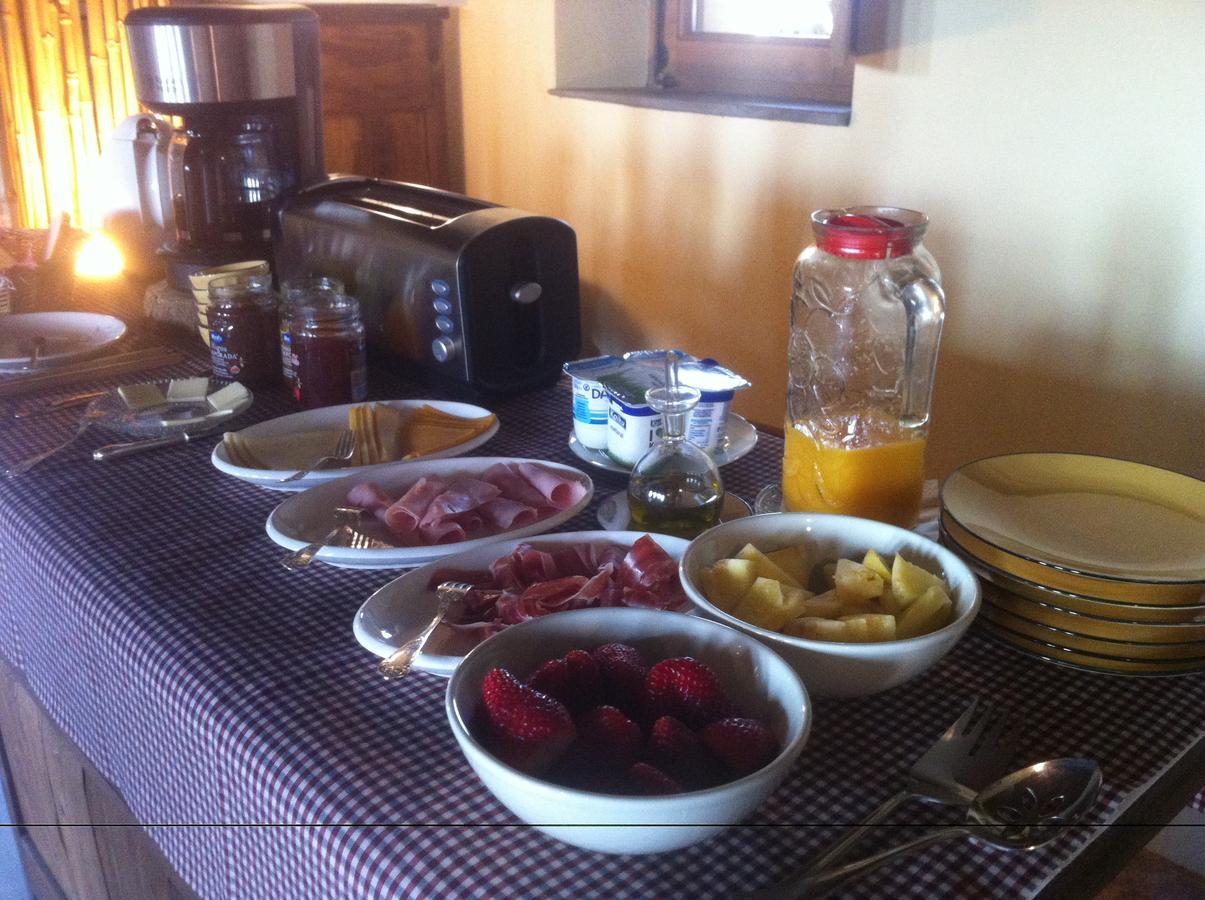 Apikale Guest House Ea Bagian luar foto