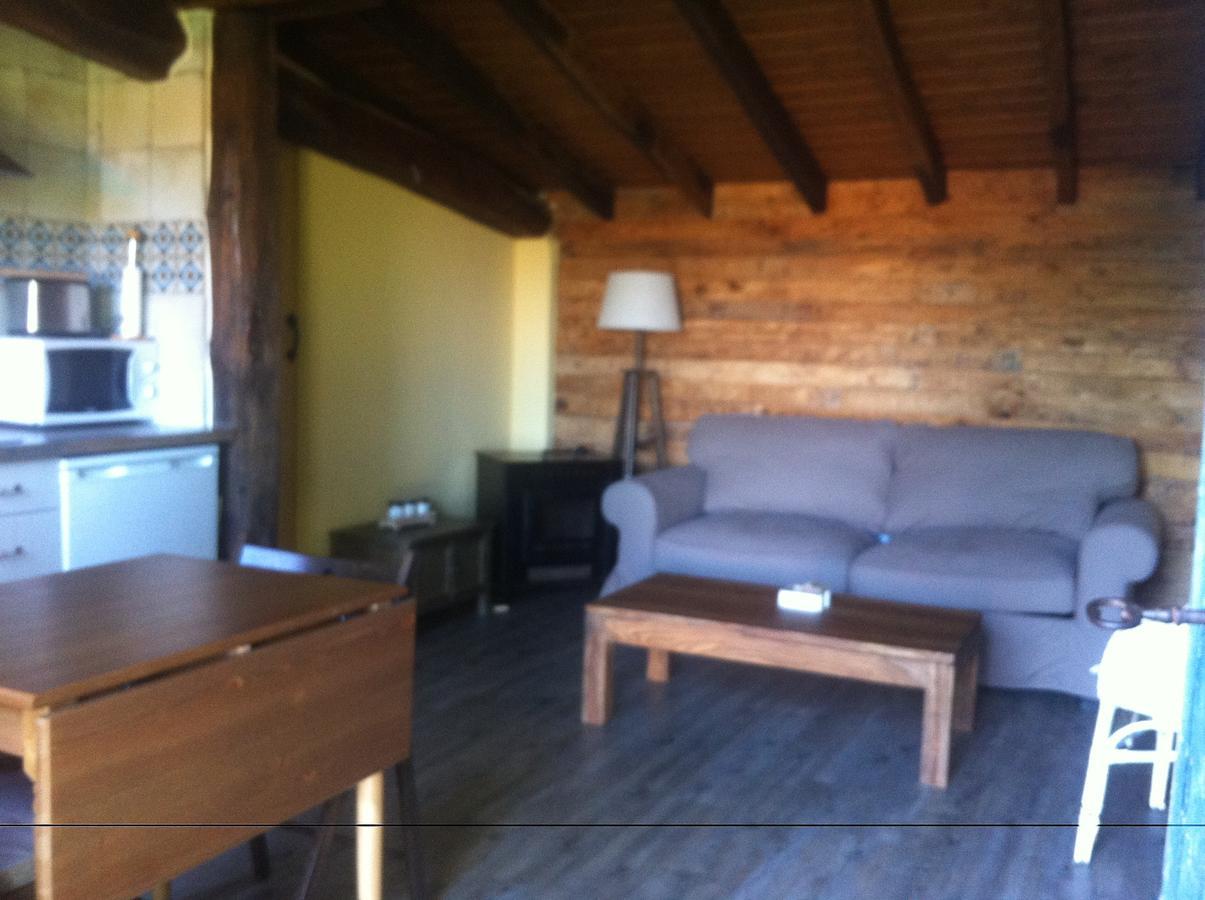 Apikale Guest House Ea Bagian luar foto